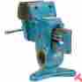 73941 Shop Fox Garage Vise Heavy Duty Tool Mechanic Automotive Carpenter Bench Iron Clamp 733281473941