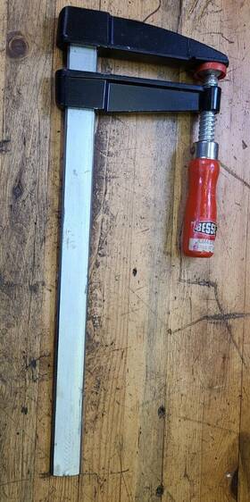 Lm4.012 Bessey Bar Clamp 12 Inch X 4 Wood Handle