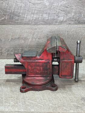 04m2 Columbian Vintage Utility Bench Vise 4 Inch Jaws No. Made In Usa - Estate Find