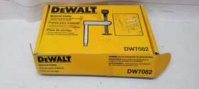 Dw7082 Dewalt 028875070829 Material Clamp New