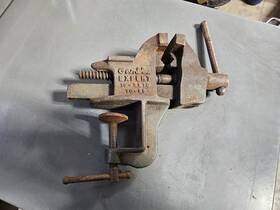 16-5218 Gambles Vintage Expert Clamp On Bench Vise Model Small Mini Miniature