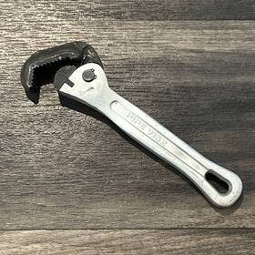 Asw7-1 Pipe Vise Amigo Aluminum Wrench Self Adjusting Compact 9 Inch Long Spring Jaw
