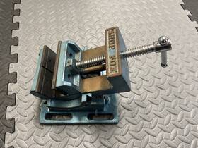 D2933 Shop Fox Used Sine Angle Vise