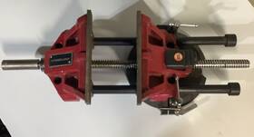 92746 Steelman Pro Bench Vise Professional 6in Industrial And Versatile Used