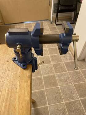 Vtc-60 Valley Table Swivel Vice 2 Inch Heavy Duty Workbench Excellent Condition Used Once