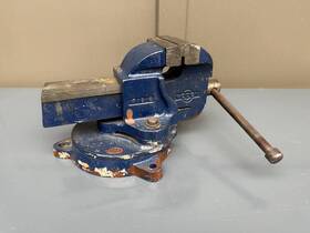 No.186b Woden No.186b/2 Mechanic S Vise With Swivel Base. Made In England