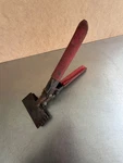 9 "crescent Wiss 3-1/4" Hand Seamer 1-1/4" Jaw With Red Rubber Grips. Fixed Price $18.99.