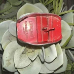 Vintage - Red Little Giant Razor Blade Planer. Fixed Price $24.60.
