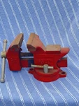 Vise Sears Utility Bench 3.5" Jaws No. 5178 Made In Japan Red Solid. Fixed Price $39.00.