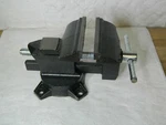 Bessey Tools 4-1/2" Light Duty Workshop Bench Vise Swivel Base BV-HW45. Fixed Price $29.15.