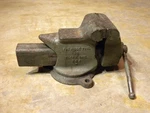 Lots Of Wear/use Vintage No. 400-R Utility Vise Steel Slide The Ridge Tool Ohio. Fixed Price $131.70.