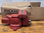 Vintage Ridgid 500R 5" Bench Utility Vise Pipe Jaw Swivel Base New Box Usa. Fixed Price $499.98.