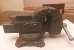 Babco NO.135 Swivel Anvil Bench Vise 4" Jaws With Pipe Grips. Fixed Price $131.29.