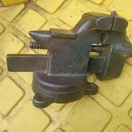 Vintage Fulton Cast Iron Bench Vise #5190 Swivel Base Pipe Jaws - 3". Fixed Price $49.99.