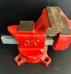 3-1/2 Bench Vise Swivel Base Anvil Heavy Cast Iron Red Shop. Fixed Price $24.00.