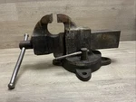 Vintage Morgan Vise Company #140 Bench 4" Jaws Swivel Base Chicago Made Usa. Fixed Price $225.00.