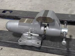 Wilton Round Channel Machinist Vise W/ Swivel Base 5" Jaw Width 8" Opening 28832. Fixed Price $884.24.