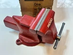 Ridgid Usa 500R 5" Jaw Red Utility Vise Pipe Swivel Base Heavy-duty, New Nos. Fixed Price $549.99.