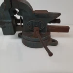 Rugol Usa Shop Vice Clamp Heavy Aprox 3.5 Jaws Swivel Base # 14. Fixed Price $65.00.