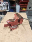 Vintage Columbian 04M2 Anvil Bench Vise 4'' Jaws, Cast Iron Cleveland.ohio. Fixed Price $59.95.