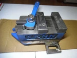 Fenn Mfg 4" Jaw Quick Acting Release Machine Work Holding Tool ? Vise Milling. Fixed Price $80.00.
