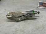Craftsman 9-45343, 5-1/2IN. Curved Jaw Locking Clamping Pliers, Usa Green. Fixed Price $9.75.