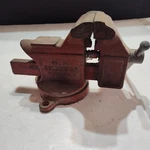 Vintage Columbian NO.04 M2 Anvil Bench Vise 4'' Jaws, Cast Iron Cleveland.ohio. Fixed Price $26.23.