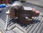 Vtg Ridgid Tools 5000R Mechanics Bench Vise W/ Pipe Jaws And Anvil Usa Made. Fixed Price $95.00.